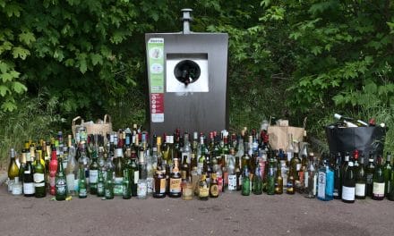 Free glass recycling supports coastal restoration